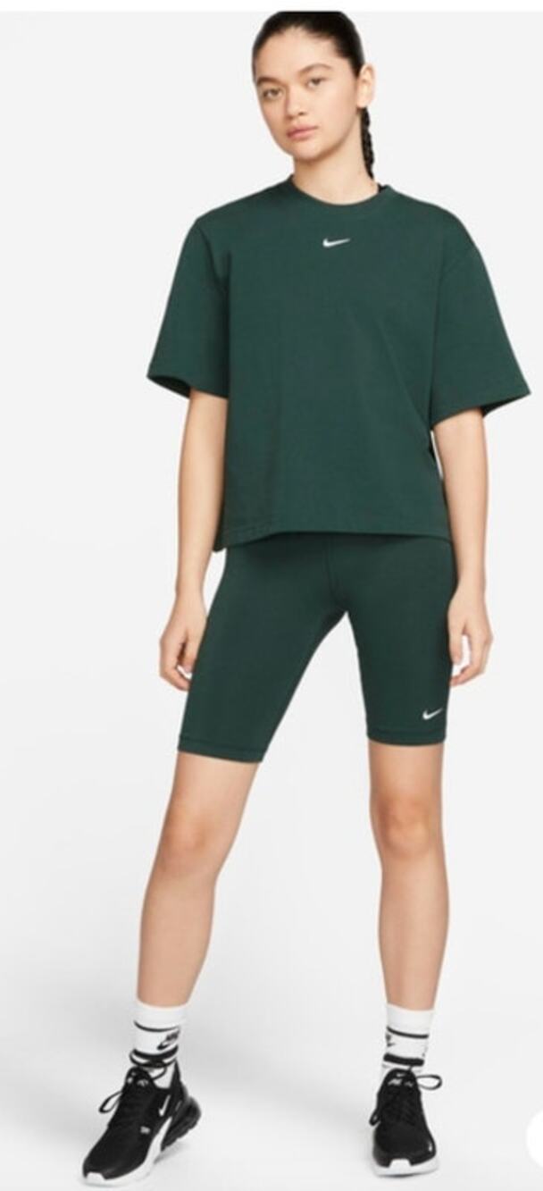 Nike Womens Forrest Green Essential Biker Shorts Size XS